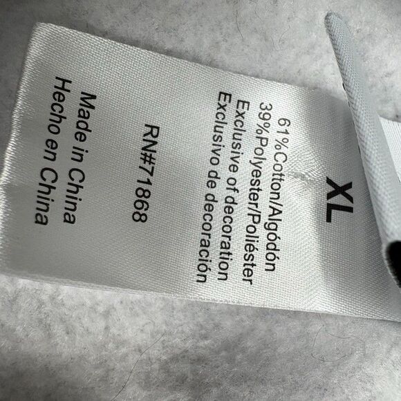 Vintage Disney Winnie the Pooh Winter Sweatshirt XL Graphic Eeyore Piglet Tigger - Picture 5 of 6